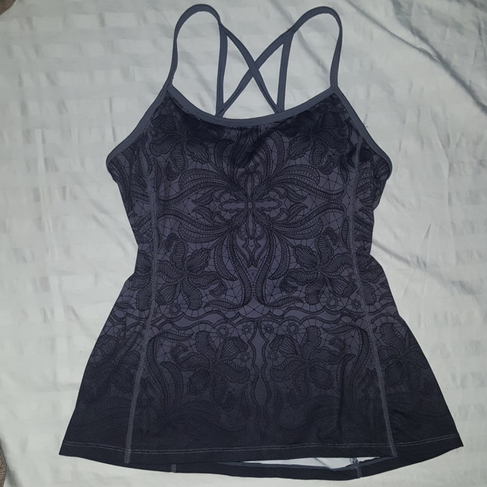 Athleta ombre padded tank top med